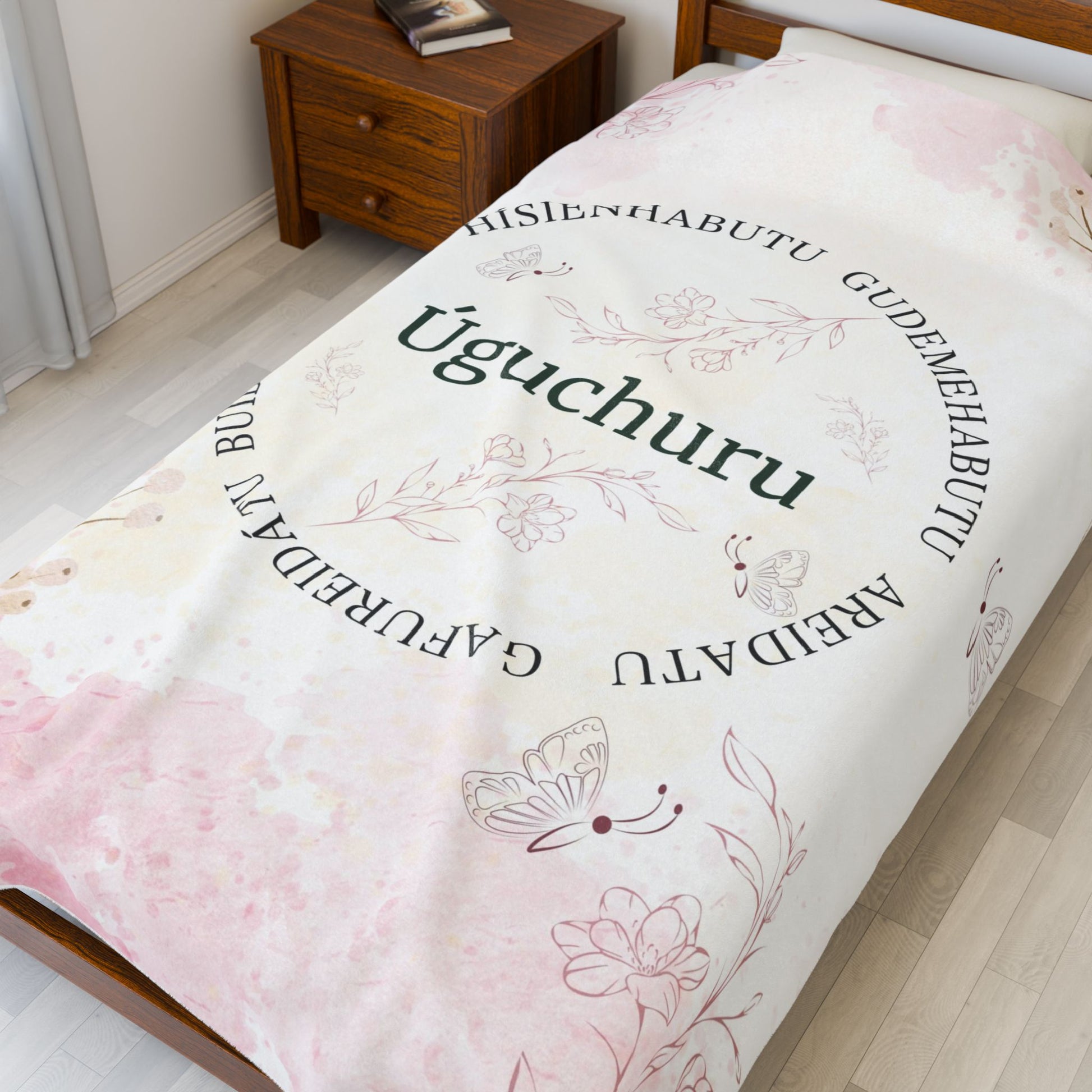 Uguchuru Floral Soft Throw with Inspirational Circle Text